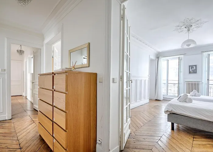 Le Petit - Appt 6p 127 M² A פריז